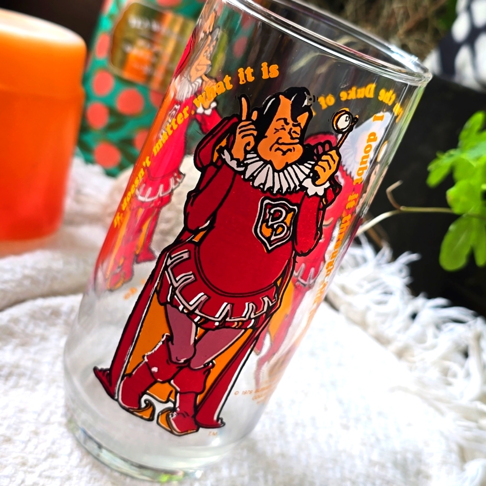 70s VTG Burger King “Duke of Doubt” Orange Maroon 3 Sided Graphic Glass Bar
